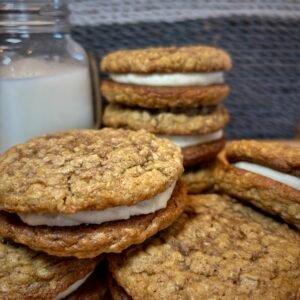 Homemade Oatmeal Cream Pie (single)